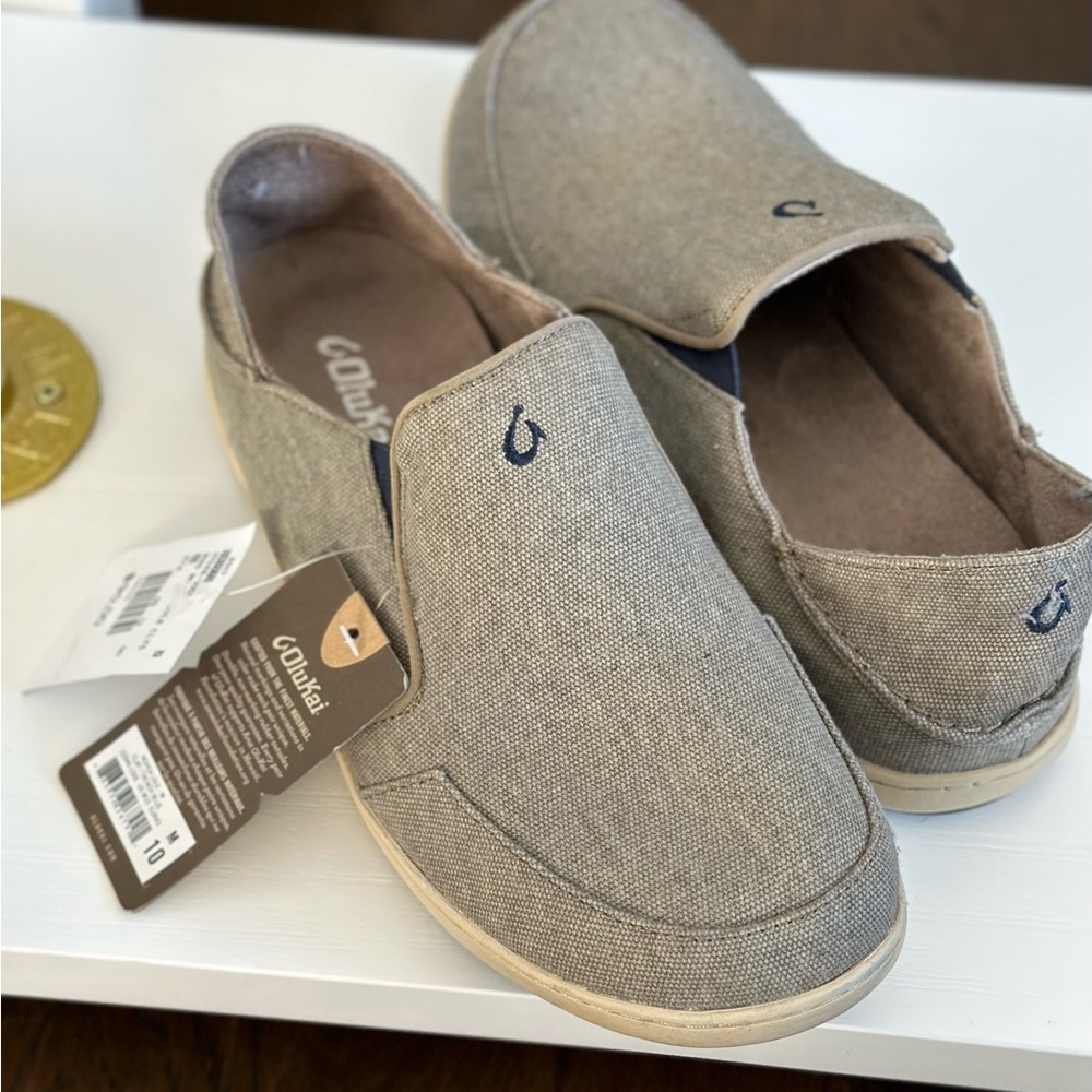 Men’s OluKai slip on shoes